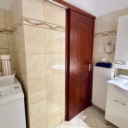 Dirfys House בית נופש *